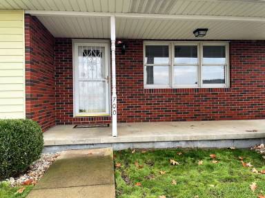 Main picture of 700 Waggoner Rd