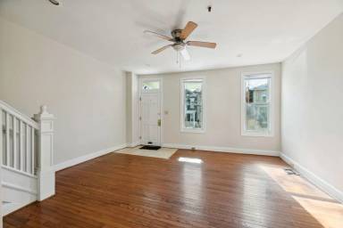 Main picture of 627 Columbia Rd NW