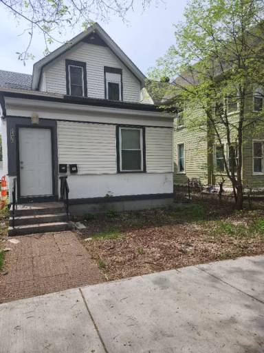 Main picture of 2636 14th Ave S