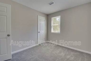 Main picture of 2317 Woodsman Dr