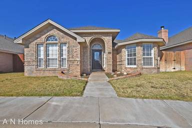 Main picture of 17 Cristobal Ct