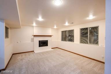 Main picture of 9318 NE 142nd St