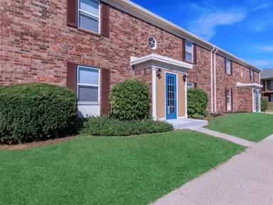 Main picture of 6000 W Lake South Dr
