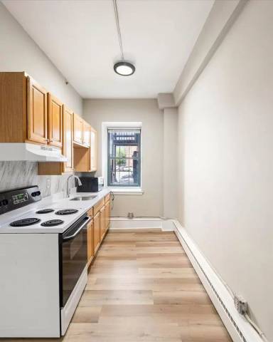 Main picture of 26 Main St