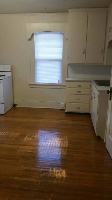 Main picture of 1007 E Corning - 2