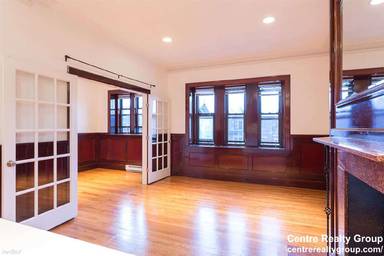 Main picture of 254 Newbury St