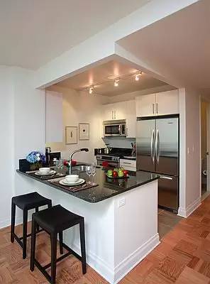 Main picture of 1510 Lex @ Carnegie Hill Place