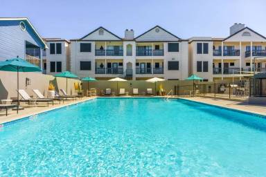 Main picture of Copperline at Village Oaks