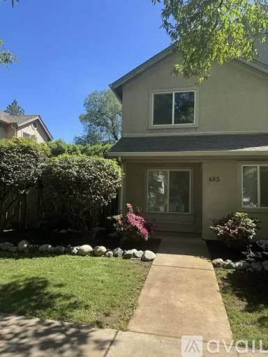 Main picture of 485 E 7th Ave