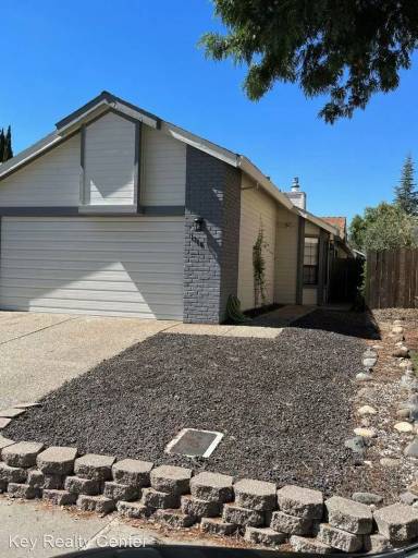Main picture of 1310 Puebla Way