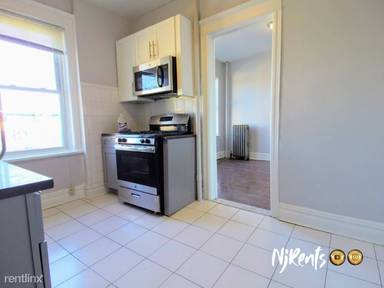 Main picture of 220 51st St
