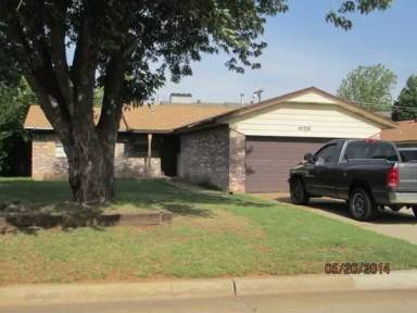Main picture of 4109 N Oak Grove Dr
