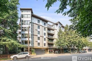 Main picture of 5001 California Ave SW