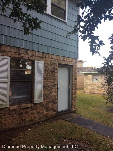 Main picture of 300 Jackson Ave