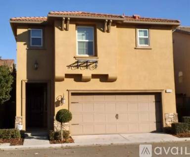 Main picture of 1523 N Strada Way