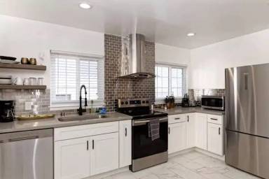 Main picture of 2125 Santa Clara Ave