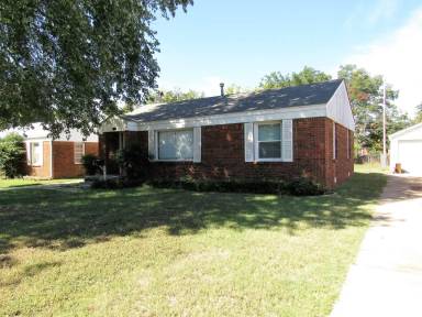Main picture of 111 E Marshall Dr