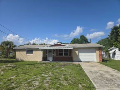 Main picture of 7408 Country Club Dr