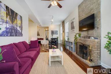 Main picture of 2224 N Sedgwick St