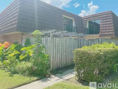 Main picture of 1304 13th Ln