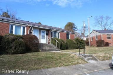 Main picture of 86 Trowbridge Ln