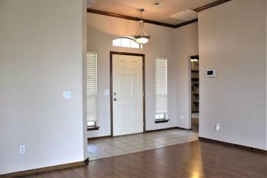 Main picture of 2732 SE 97th St