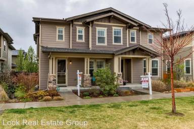 Main picture of 10923 E 28th Pl