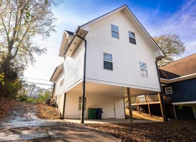 Main picture of 472 First St