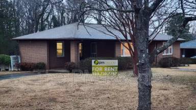 Main picture of 1 Leland Cir