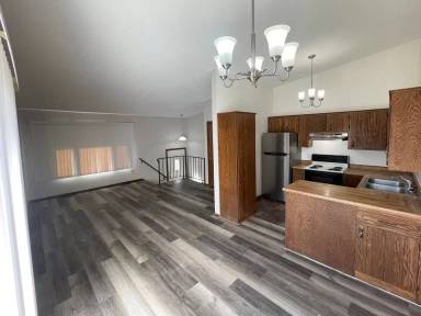 Main picture of 1902 20th Ave NW