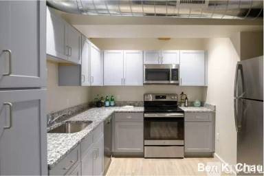 Main picture of 129 Guild St