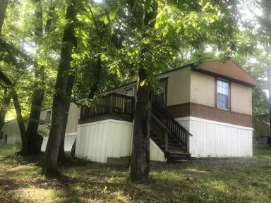 Main picture of 5888 Midway School Rd