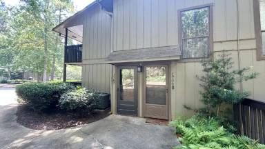 Main picture of 1707 Cumberland Ct SE