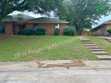 Main picture of 816 Summit Dr