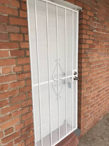 Main picture of 8051 Schaefer Hwy