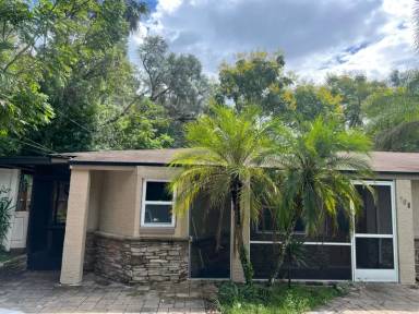 Main picture of 708 E Walts Ave