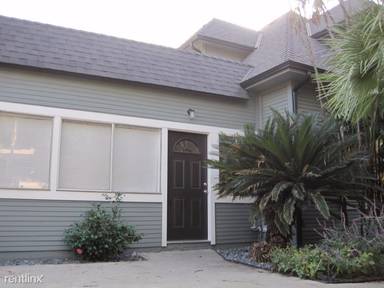 Main picture of 3826 Fernwood Ave