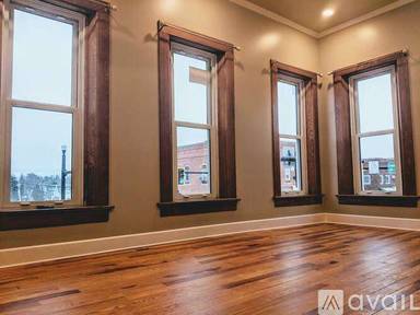 Main picture of 101 N Main St