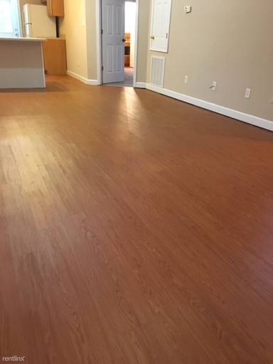 Main picture of 8616 Spring Ave