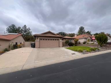 Main picture of 2081 Larkspur Dr
