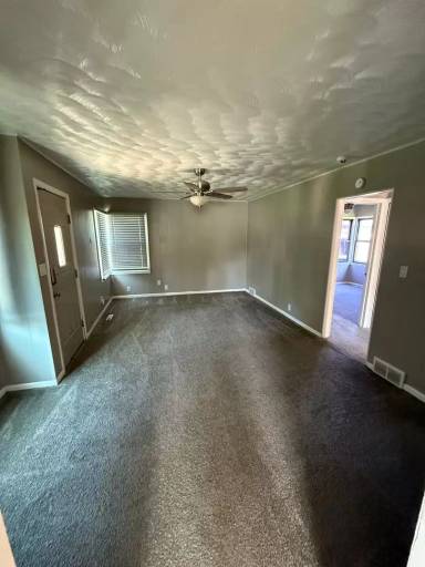 Main picture of 420 W Elm St