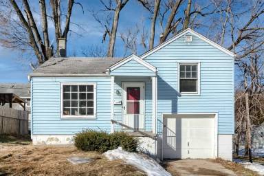 Main picture of 3728 N 43rd St