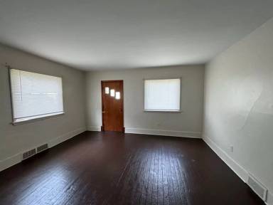 Main picture of 926 Bloom St