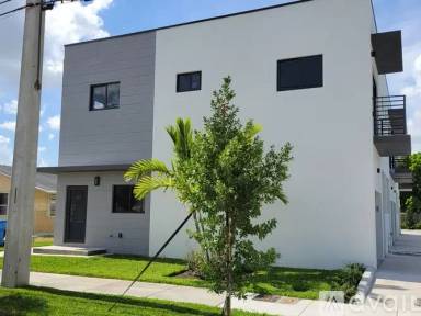 Main picture of 4140 SW 18th St