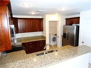 Main picture of 629 SW 11th Ter