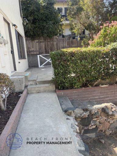 Main picture of 2609 Voorhees Ave