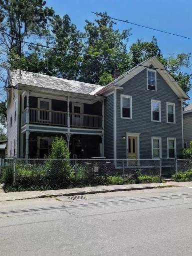 Main picture of 224 Elliot St