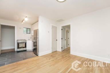 Main picture of 755 Saint Charles Ave NE