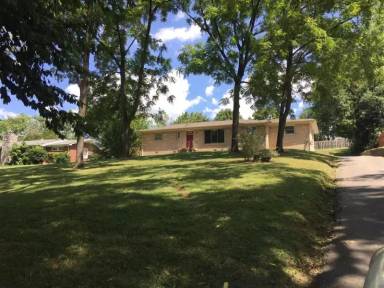 Main picture of 2416 Vale Ln