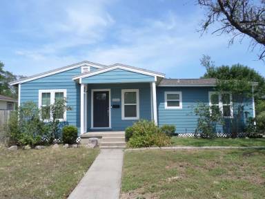 Main picture of 3126 Austin St
